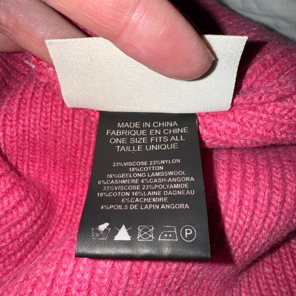 True Religion Beanie - Picture 4 of 5